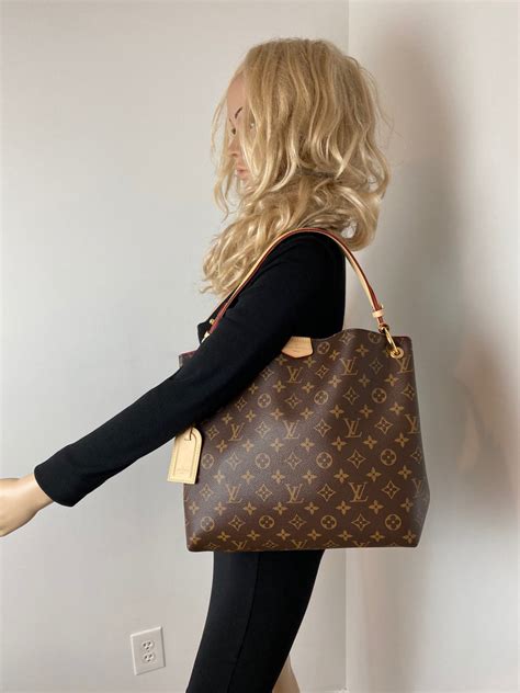 lv artsy vs graceful|louis vuitton graceful bags.